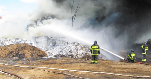 Пожарный поезд  станции Валуйки тушил загорание в Белгородской области