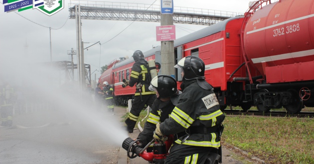 Пожарно-тактические учения в филиале ФГП ВО ЖДТ России на Московской железной дороге 