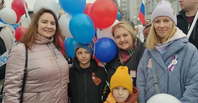 Работники ФГП ВО ЖДТ России приняли участие в Первомайских демонстрациях