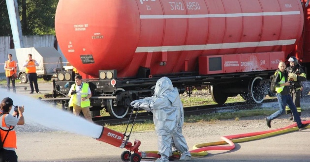 Пожарный поезд филиала ФГП ВО ЖДТ России на Западно-Сибирской ж.д. принял участие комплексном учении в Кемерово