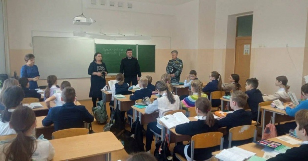 О безопасности на железной дороге детям и подросткам рассказали работники Волжского филиала ФГП ВО ЖДТ России